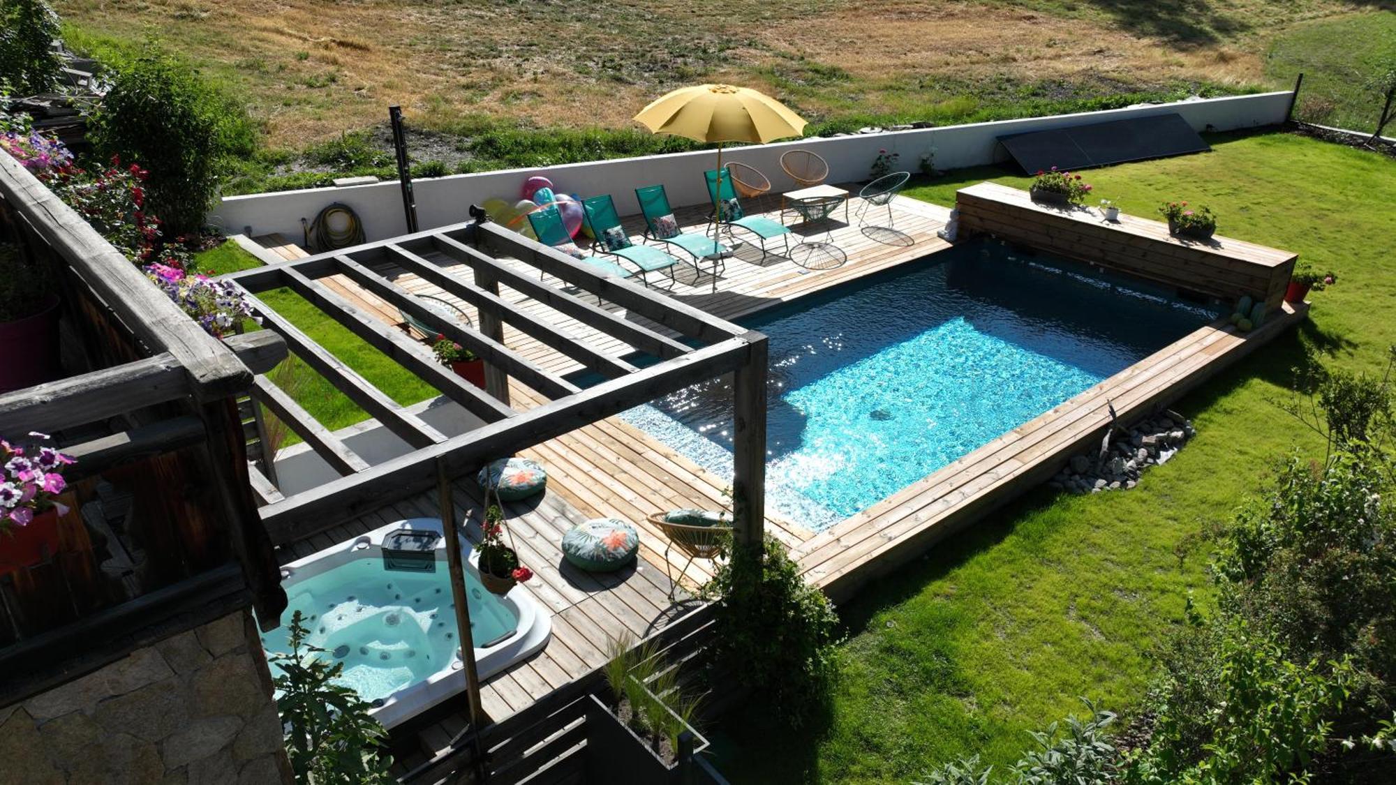 Chalet Serre Cambeou Piscine&Spa Saint-Chaffrey Exterior photo